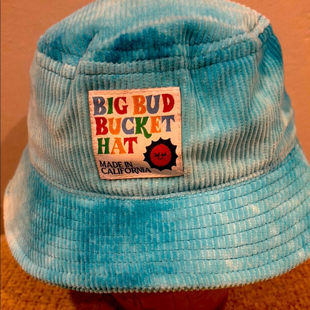 Big bud bucket hat